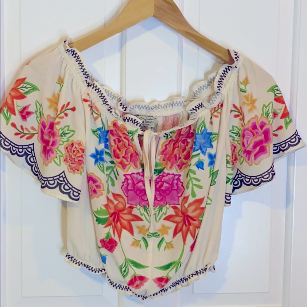 White floral crop top